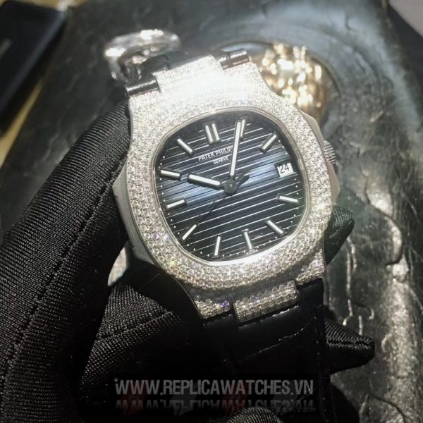 Patek Philippe Nautilus 5711A Vàng Nguyên Khối18k Kim Cương Thiên Nhiên