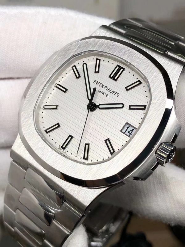 Đồng Hồ Patek Philippe Fake 1-1 Nautilus 5711/1A-011