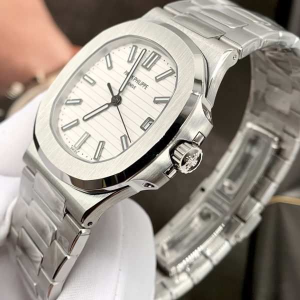 Đồng Hồ Patek Philippe Nautilus Fake Cao Cấp 5711/1A-011