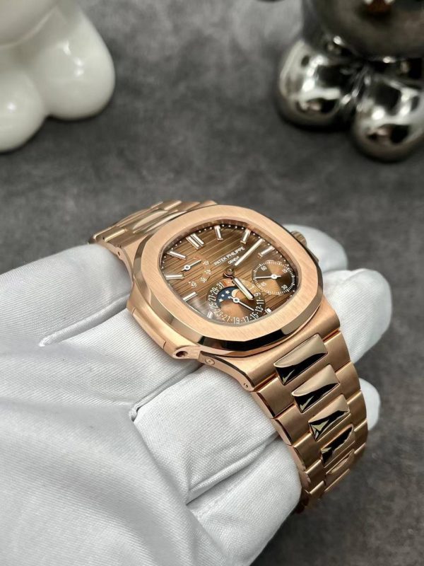 Patek Philippe Nautilus 5712/1R-001 Full Rose Gold 18k