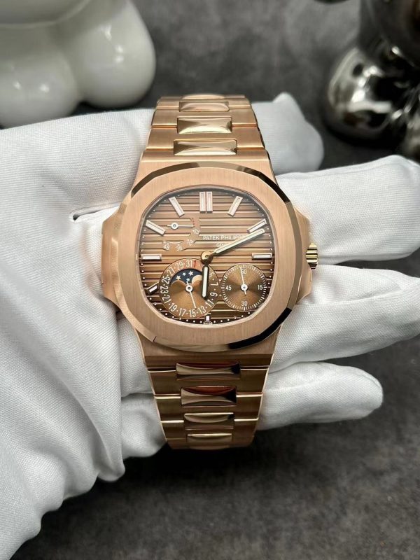 Patek Philippe Nautilus 5712/1R-001 Full Rose Gold 18k