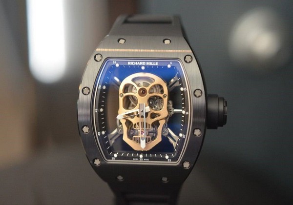Những lưu ý khi sử dụng để đồng hồ Richard Mille RM052 Replica luôn bền bỉ với thời gian